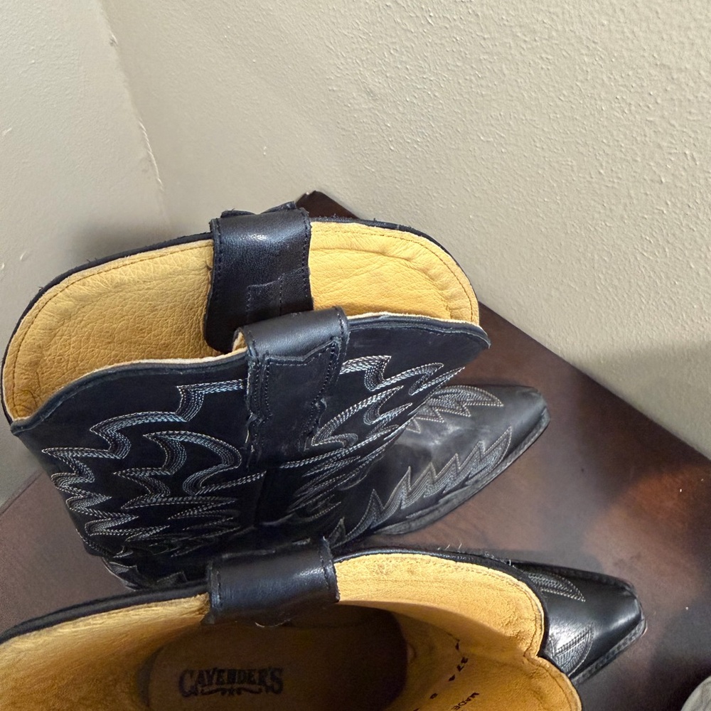 Classic Black Western Leather Cowboy Boots - Women's Ankle Booties - Picture 8 of 9